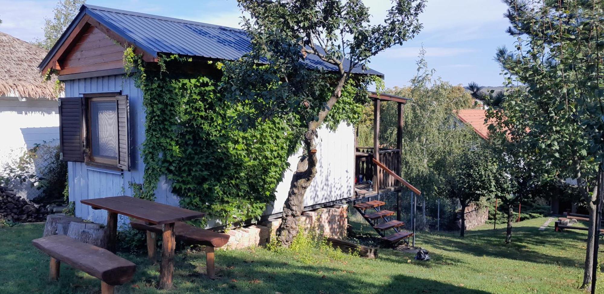 Ubytovani Na Sklepe U Prochazku Pouzdrany Extérieur photo